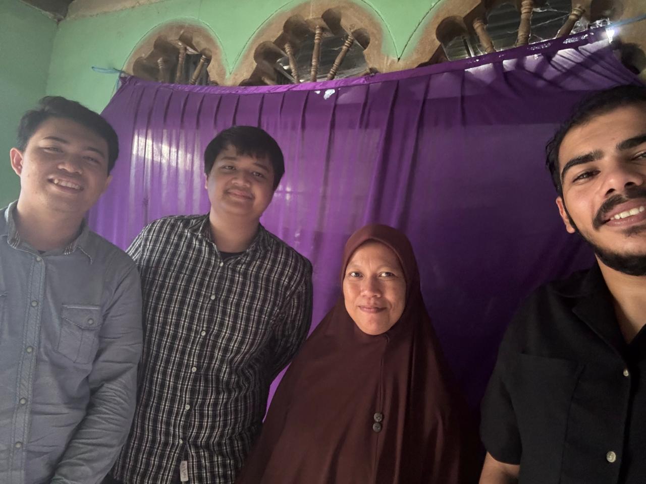 Kunjungan Ke-4 Ibu Rostina oleh Kelompok 7 di Semester 6 (Jumat, 16 Mei 2025)
